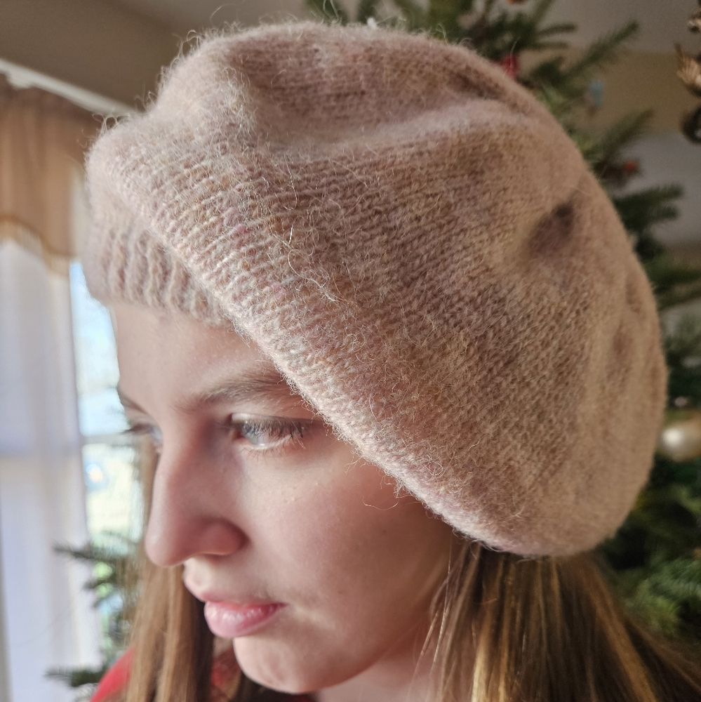 Hilda Ltd 100% Wool Beret Hat Beanie Creamy Beige Hand knitted Hand Wash